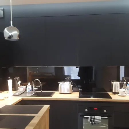 Skarbowa 2 & Parking